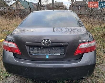Серый Тойота Камри, объемом двигателя 2.4 л и пробегом 200 тыс. км за 4699 $, фото 4 на Automoto.ua