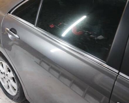 Серый Тойота Камри, объемом двигателя 2.36 л и пробегом 170 тыс. км за 9048 $, фото 14 на Automoto.ua