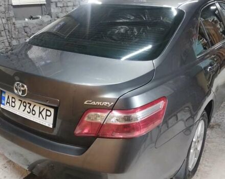 Серый Тойота Камри, объемом двигателя 2.36 л и пробегом 170 тыс. км за 9048 $, фото 2 на Automoto.ua