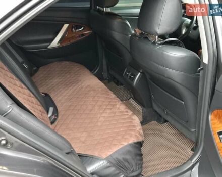 Серый Тойота Камри, объемом двигателя 3.5 л и пробегом 157 тыс. км за 15900 $, фото 13 на Automoto.ua