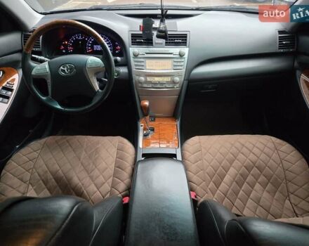 Серый Тойота Камри, объемом двигателя 3.5 л и пробегом 157 тыс. км за 15900 $, фото 19 на Automoto.ua