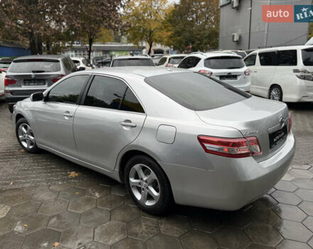 Сірий Тойота Камрі, об'ємом двигуна 2.5 л та пробігом 315 тис. км за 8900 $, фото 30 на Automoto.ua