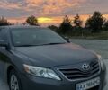 Сірий Тойота Камрі, об'ємом двигуна 2.5 л та пробігом 246 тис. км за 5400 $, фото 2 на Automoto.ua
