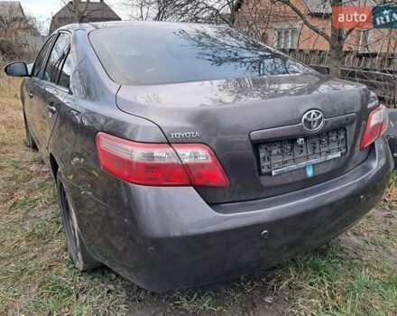 Серый Тойота Камри, объемом двигателя 2.4 л и пробегом 200 тыс. км за 4699 $, фото 18 на Automoto.ua
