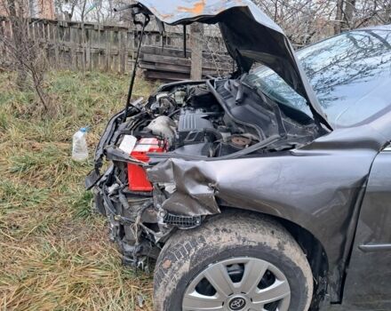 Сірий Тойота Камрі, об'ємом двигуна 2.4 л та пробігом 200 тис. км за 4699 $, фото 6 на Automoto.ua