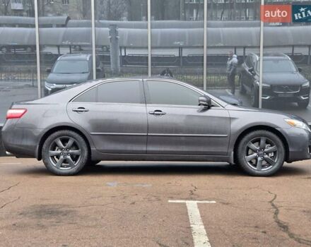 Серый Тойота Камри, объемом двигателя 3.5 л и пробегом 157 тыс. км за 15900 $, фото 6 на Automoto.ua