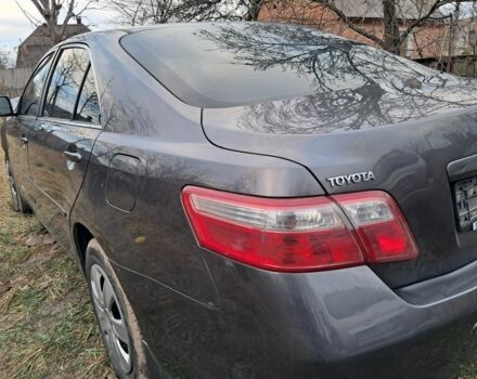 Сірий Тойота Камрі, об'ємом двигуна 2.4 л та пробігом 200 тис. км за 4699 $, фото 2 на Automoto.ua