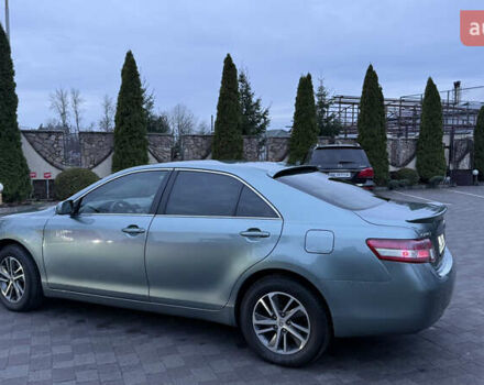 Сірий Тойота Камрі, об'ємом двигуна 2.49 л та пробігом 240 тис. км за 8500 $, фото 4 на Automoto.ua