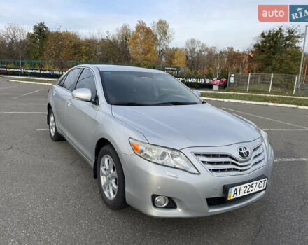 Тойота Камри 2011 в Киеве на Automoto.ua Серый Тойота Камри, объемом двигателя 2.4 л и пробегом 191 тыс. км за 10800 $, фото 3 на Automoto.ua