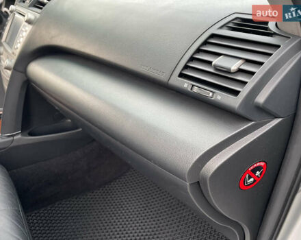 Тойота Камри 2011 в Киеве на Automoto.ua Серый Тойота Камри, объемом двигателя 2.4 л и пробегом 191 тыс. км за 10800 $, фото 31 на Automoto.ua