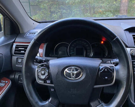 Серый Тойота Камри, объемом двигателя 2.49 л и пробегом 238 тыс. км за 11500 $, фото 12 на Automoto.ua