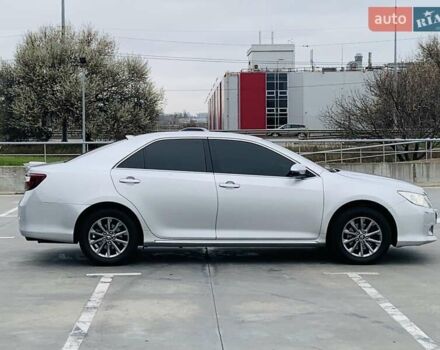 Серый Тойота Камри, объемом двигателя 2.49 л и пробегом 196 тыс. км за 12300 $, фото 24 на Automoto.ua