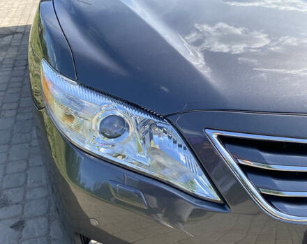 Сірий Тойота Камрі, об'ємом двигуна 2.36 л та пробігом 162 тис. км за 10800 $, фото 10 на Automoto.ua