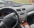 Серый Тойота Камри, объемом двигателя 2.49 л и пробегом 210 тыс. км за 10800 $, фото 3 на Automoto.ua