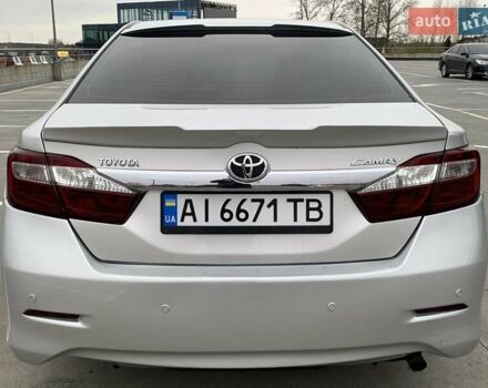 Серый Тойота Камри, объемом двигателя 2.49 л и пробегом 196 тыс. км за 12300 $, фото 6 на Automoto.ua