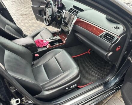 Серый Тойота Камри, объемом двигателя 2.5 л и пробегом 240 тыс. км за 10999 $, фото 5 на Automoto.ua