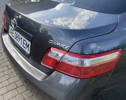 Сірий Тойота Камрі, об'ємом двигуна 2.36 л та пробігом 162 тис. км за 10800 $, фото 7 на Automoto.ua