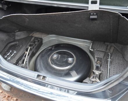 Серый Тойота Камри, объемом двигателя 2.5 л и пробегом 232 тыс. км за 12950 $, фото 12 на Automoto.ua