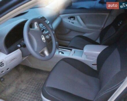 Сірий Тойота Камрі, об'ємом двигуна 2.5 л та пробігом 214 тис. км за 8900 $, фото 8 на Automoto.ua