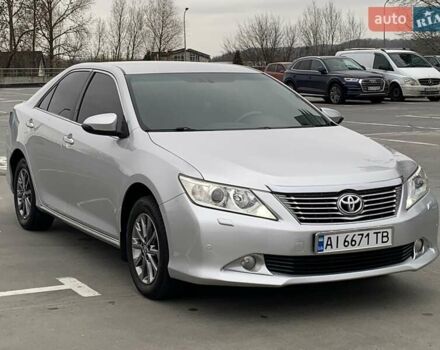 Серый Тойота Камри, объемом двигателя 2.49 л и пробегом 196 тыс. км за 12300 $, фото 22 на Automoto.ua