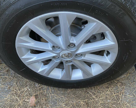 Серый Тойота Камри, объемом двигателя 2.49 л и пробегом 238 тыс. км за 11500 $, фото 19 на Automoto.ua