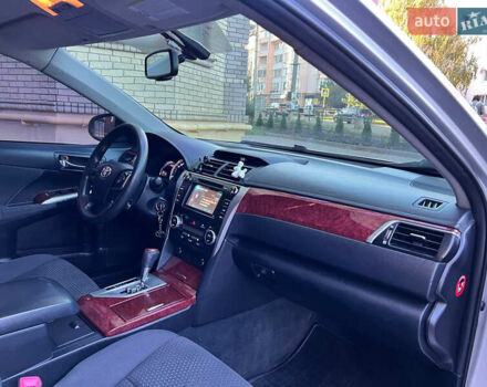 Сірий Тойота Камрі, об'ємом двигуна 2.5 л та пробігом 291 тис. км за 9999 $, фото 28 на Automoto.ua