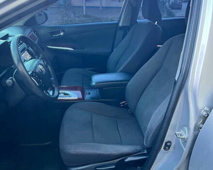 Сірий Тойота Камрі, об'ємом двигуна 2.5 л та пробігом 291 тис. км за 9999 $, фото 18 на Automoto.ua