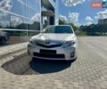 Серый Тойота Камри, объемом двигателя 2.36 л и пробегом 233 тыс. км за 10500 $, фото 1 на Automoto.ua