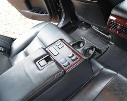 Серый Тойота Камри, объемом двигателя 2.5 л и пробегом 232 тыс. км за 12950 $, фото 11 на Automoto.ua