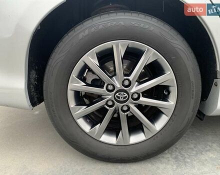 Серый Тойота Камри, объемом двигателя 2.49 л и пробегом 196 тыс. км за 12300 $, фото 52 на Automoto.ua