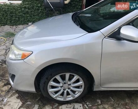 Серый Тойота Камри, объемом двигателя 2.5 л и пробегом 250 тыс. км за 10000 $, фото 4 на Automoto.ua