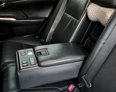 Серый Тойота Камри, объемом двигателя 2.49 л и пробегом 155 тыс. км за 12500 $, фото 31 на Automoto.ua