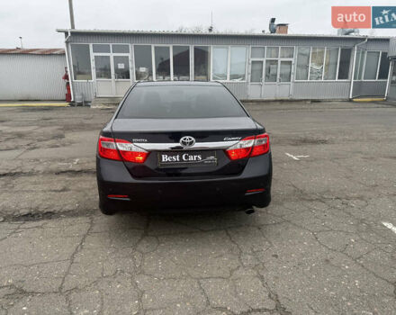 Серый Тойота Камри, объемом двигателя 2.5 л и пробегом 232 тыс. км за 11900 $, фото 4 на Automoto.ua