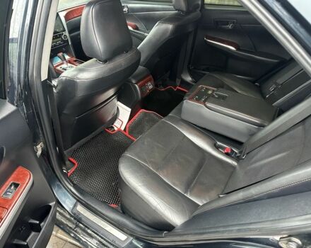 Серый Тойота Камри, объемом двигателя 2.5 л и пробегом 240 тыс. км за 10999 $, фото 2 на Automoto.ua