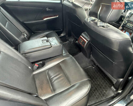 Серый Тойота Камри, объемом двигателя 2.5 л и пробегом 232 тыс. км за 11900 $, фото 8 на Automoto.ua