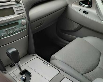 Сірий Тойота Камрі, об'ємом двигуна 2.5 л та пробігом 160 тис. км за 12000 $, фото 14 на Automoto.ua