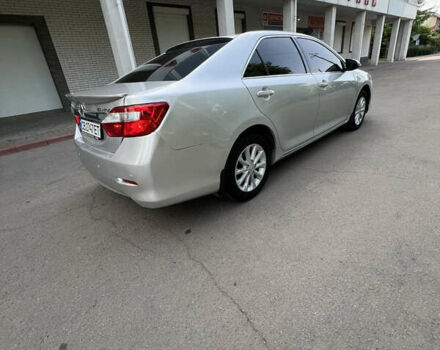 Серый Тойота Камри, объемом двигателя 2.49 л и пробегом 230 тыс. км за 11500 $, фото 7 на Automoto.ua
