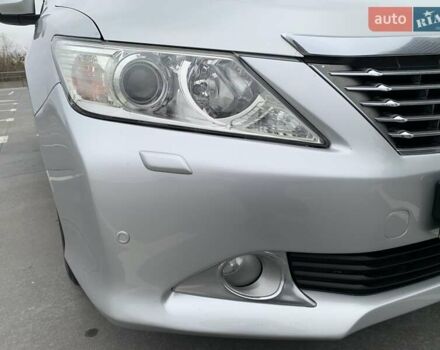 Серый Тойота Камри, объемом двигателя 2.49 л и пробегом 196 тыс. км за 12300 $, фото 45 на Automoto.ua