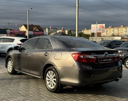 Серый Тойота Камри, объемом двигателя 2.5 л и пробегом 185 тыс. км за 12700 $, фото 6 на Automoto.ua