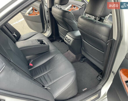 Тойота Камри 2011 в Киеве на Automoto.ua Серый Тойота Камри, объемом двигателя 2.4 л и пробегом 191 тыс. км за 10800 $, фото 13 на Automoto.ua