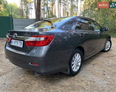 Серый Тойота Камри, объемом двигателя 2.49 л и пробегом 238 тыс. км за 11500 $, фото 4 на Automoto.ua