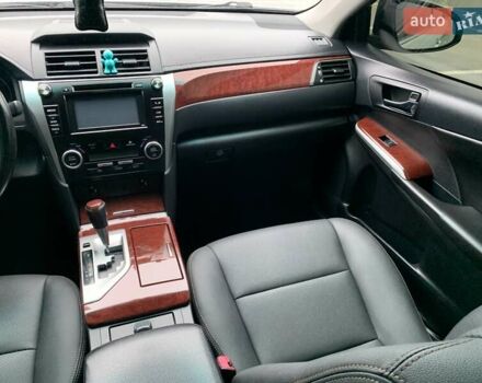 Серый Тойота Камри, объемом двигателя 2.49 л и пробегом 196 тыс. км за 12300 $, фото 82 на Automoto.ua