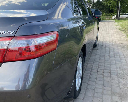 Сірий Тойота Камрі, об'ємом двигуна 2.36 л та пробігом 162 тис. км за 10800 $, фото 5 на Automoto.ua