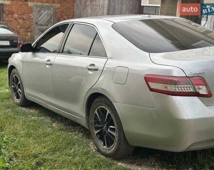 Сірий Тойота Камрі, об'ємом двигуна 2.5 л та пробігом 310 тис. км за 8499 $, фото 8 на Automoto.ua