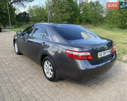 Сірий Тойота Камрі, об'ємом двигуна 2.36 л та пробігом 162 тис. км за 10800 $, фото 3 на Automoto.ua