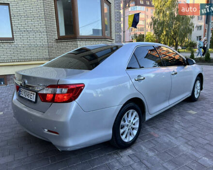 Серый Тойота Камри, объемом двигателя 2.49 л и пробегом 303 тыс. км за 10500 $, фото 10 на Automoto.ua