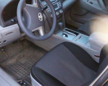 Сірий Тойота Камрі, об'ємом двигуна 2.5 л та пробігом 214 тис. км за 8900 $, фото 10 на Automoto.ua