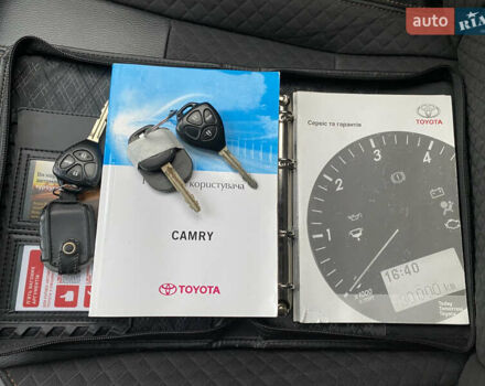 Серый Тойота Камри, объемом двигателя 2.49 л и пробегом 238 тыс. км за 11500 $, фото 20 на Automoto.ua