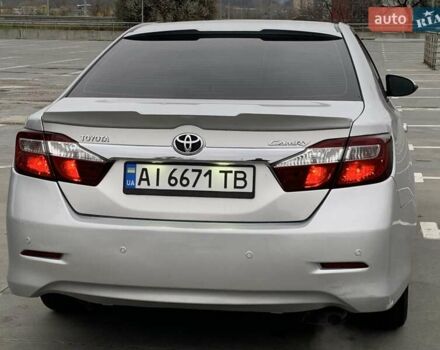 Серый Тойота Камри, объемом двигателя 2.49 л и пробегом 196 тыс. км за 12300 $, фото 31 на Automoto.ua