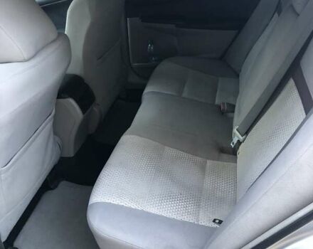 Серый Тойота Камри, объемом двигателя 2.5 л и пробегом 250 тыс. км за 10000 $, фото 2 на Automoto.ua